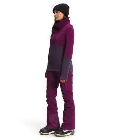 The North Face Tagen 1/4 Zip Fleece - Women's (Fall 2021) 21 The North Face Tagen 1/4 Zip Fleece - Women's (Fall 2021) -Women's Jackets Sales Store NF0A5ADD 1M8 model34 rsz 30767.1676668343